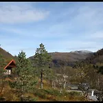 Spacious Wood 50 Min From Bergen