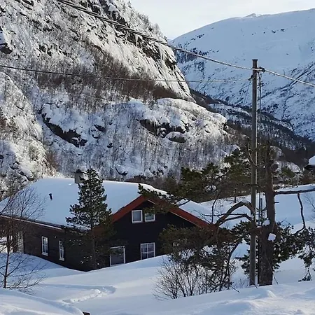 Дом отдыха Spacious Wood 50 Min From Bergen *