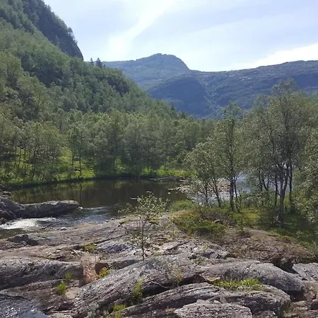 Spacious Wood 50 Min From Bergen *